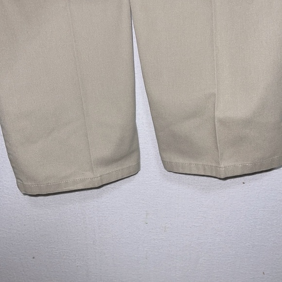 Bay to Bay Khakis Men’s Size 38x34 Tall Straight Leg Light Pants - Picture 8 of 10